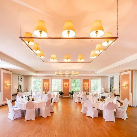 Ringhotel Schorfheide, Tagungszentrum Der Wirtschaft ホテル 4*