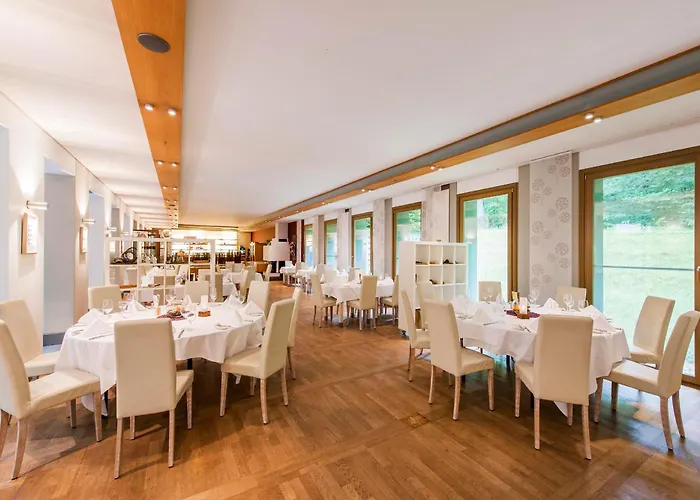 ホテル Ringhotel Schorfheide I Waldresort Werbellinsee 4*